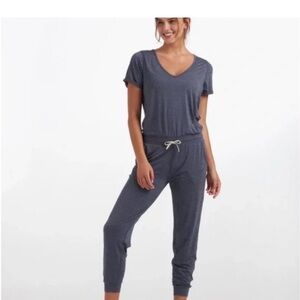 SUPER CUTE! Excellent condition Vuori Azure Heather All Day Jumpsuit Medium
